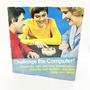 Vintage Tandy Electronic Repeat Game Memory Radio Shack Simon TESTED 1-4 Players